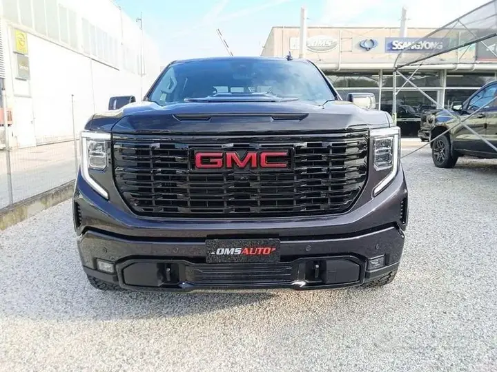 GMC Sierra 2026 photo 3