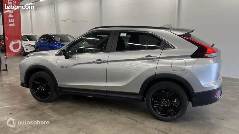 Mitsubishi Eclipse Cross 2023 photo 3
