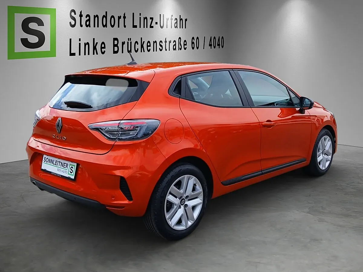 Renault Clio 2024 photo 3