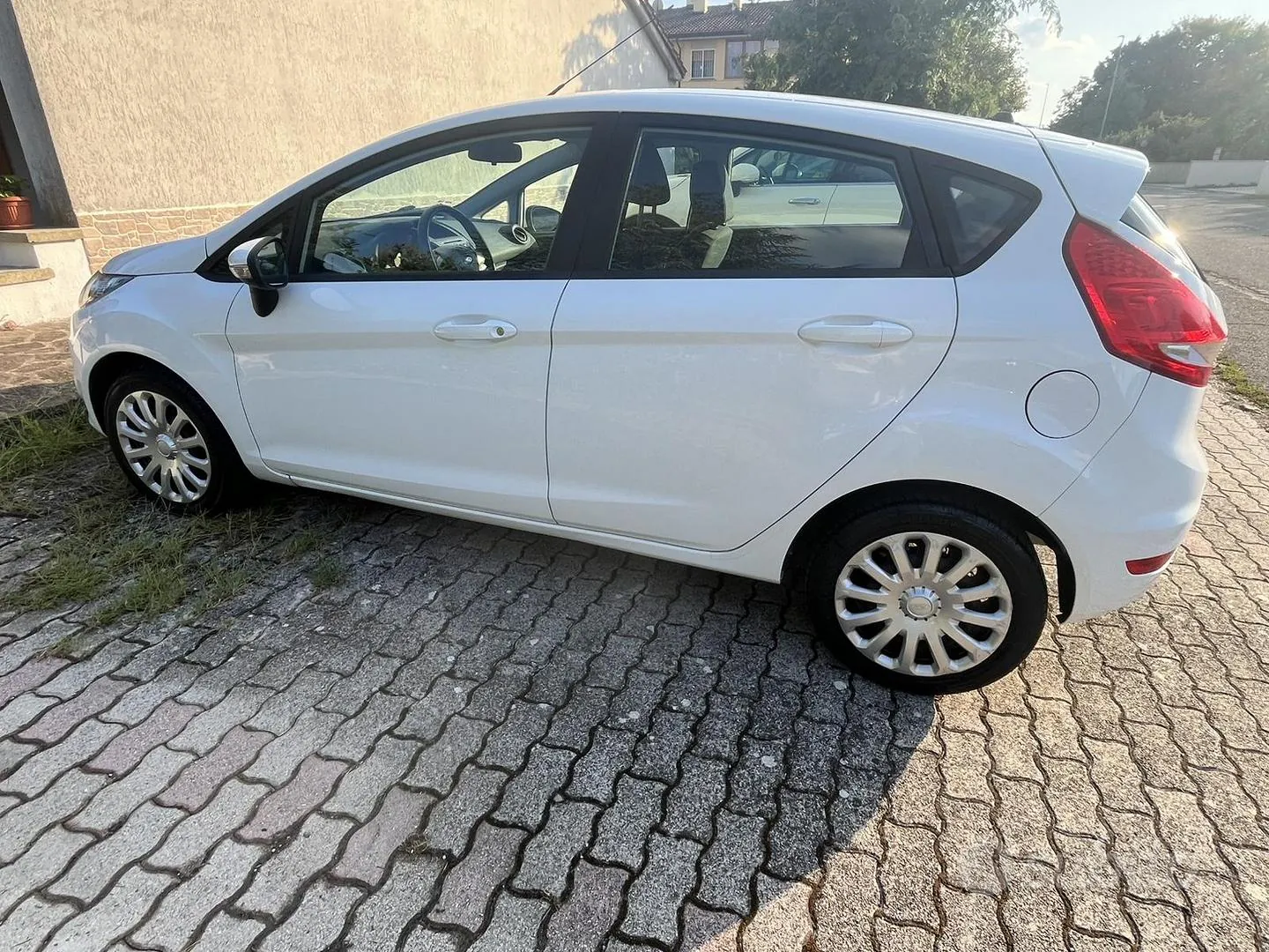 Ford Fiesta 2011 photo 5