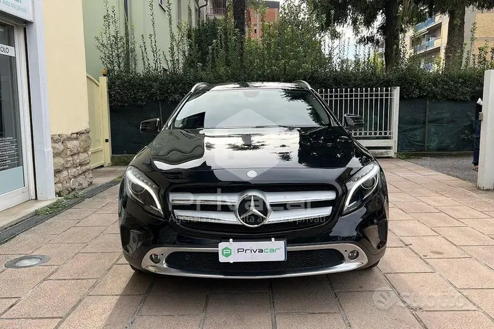 Mercedes-Benz Gla 2015 photo 2