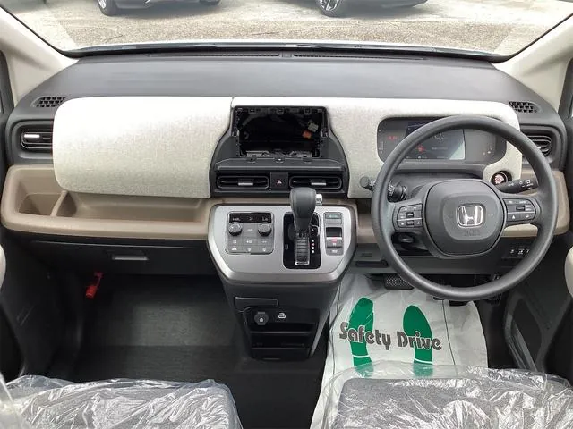 Honda Freed 2026 photo 2