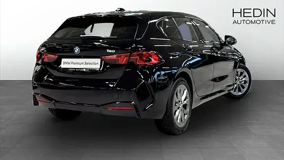 BMW 120 2026 photo 2