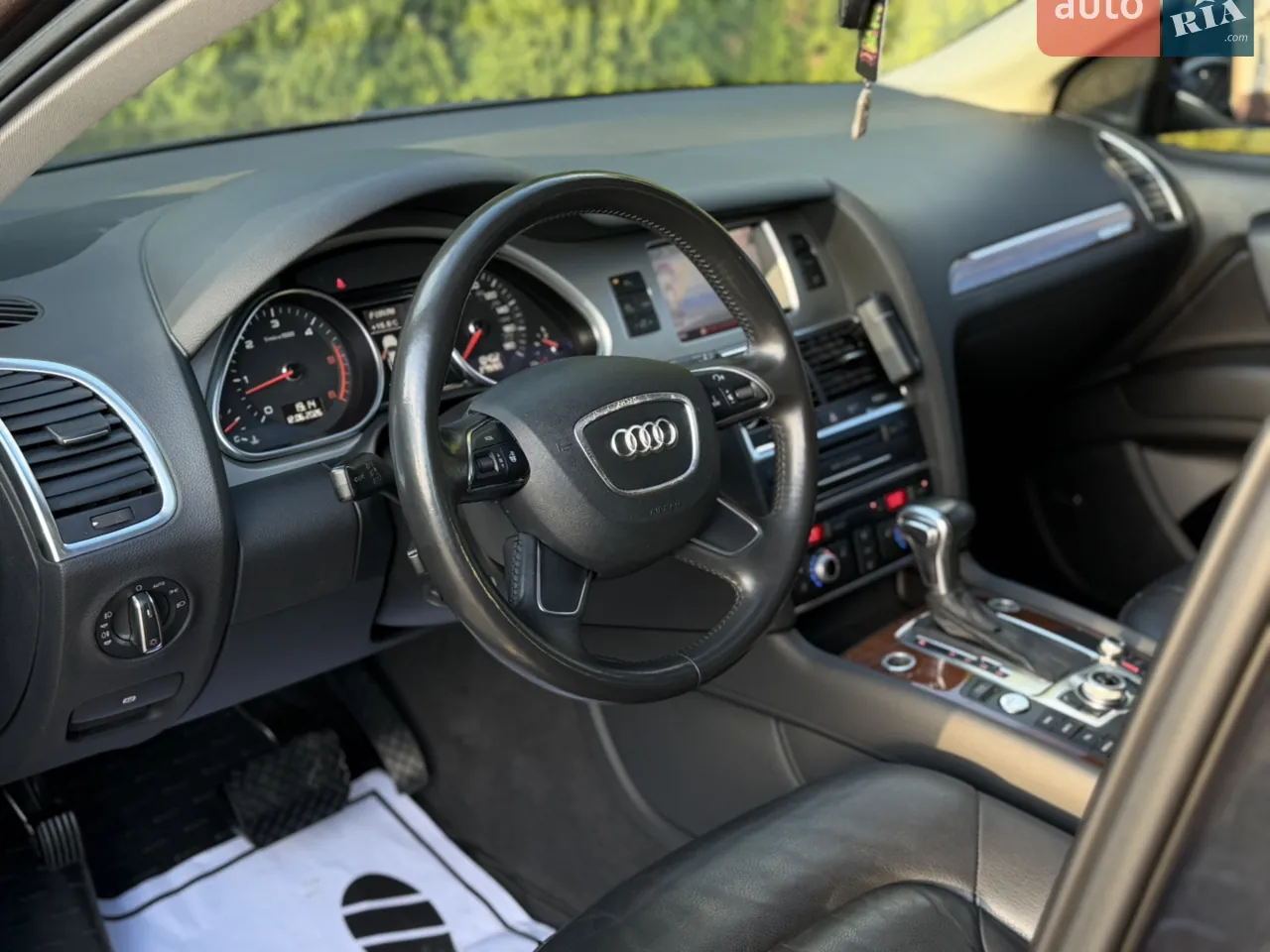 Audi Q7 2014 photo 5