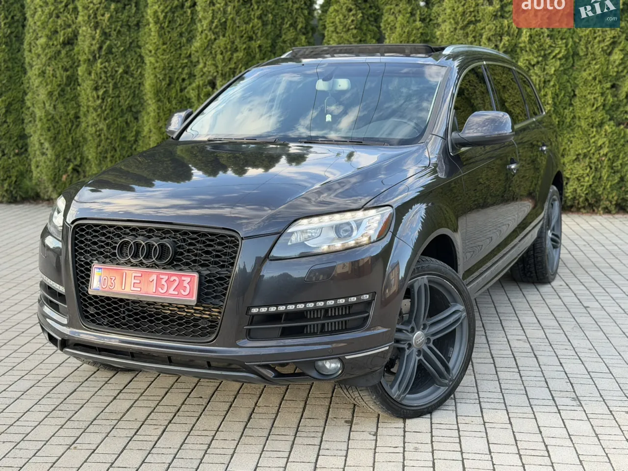 Audi Q7 2014 photo 2
