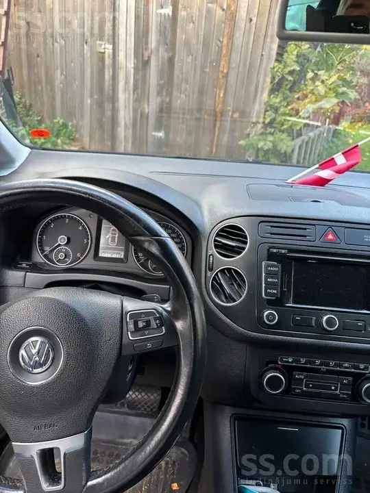 Volkswagen Golf Plus 2012 photo 2
