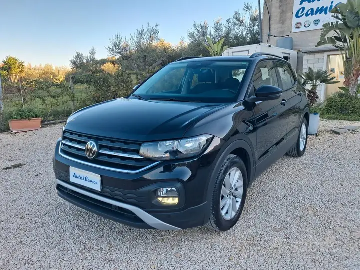 Volkswagen T-Cross 2023 photo 2