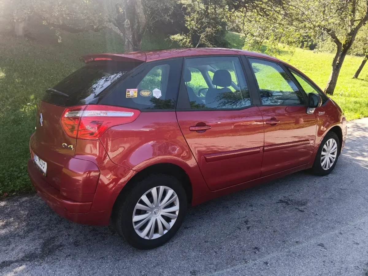 Citroen C4 Picasso 2008 photo 3