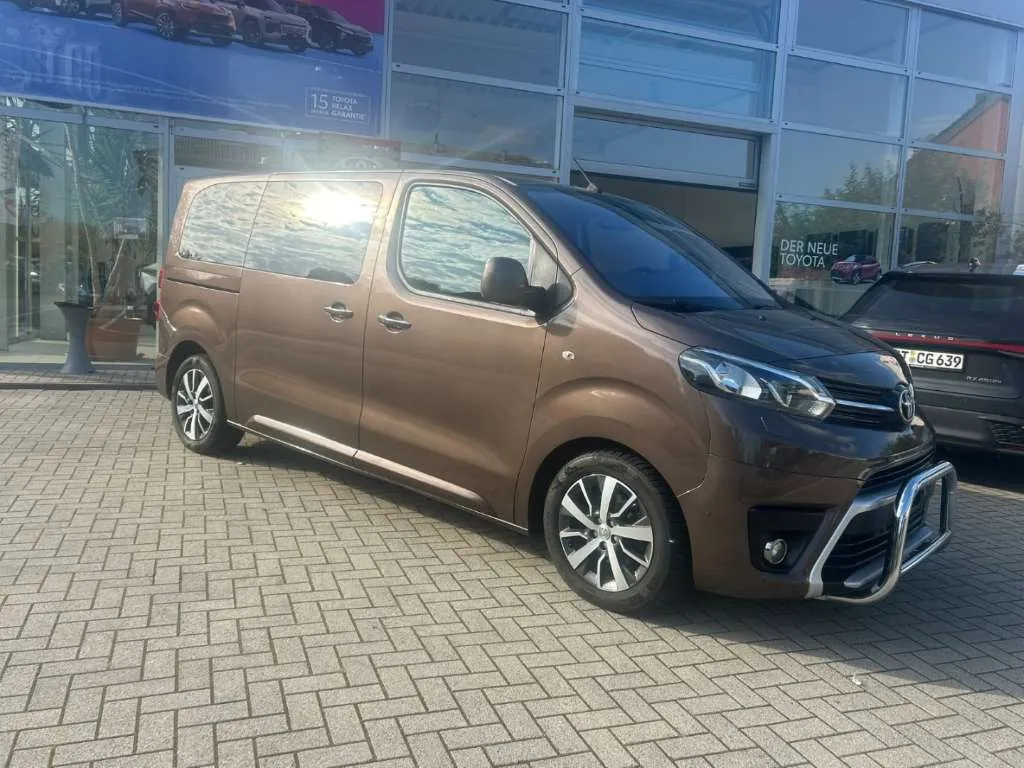 Toyota Proace Verso 2016 photo 2