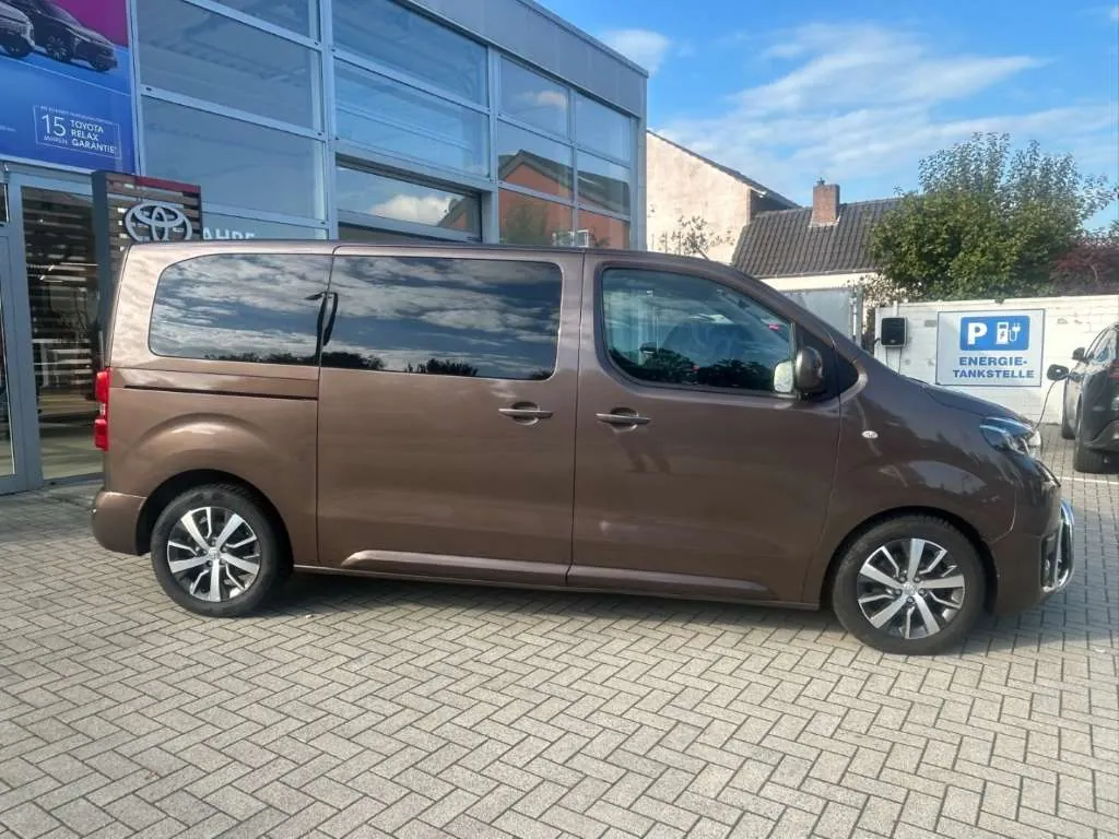 Toyota Proace Verso 2016 photo 5