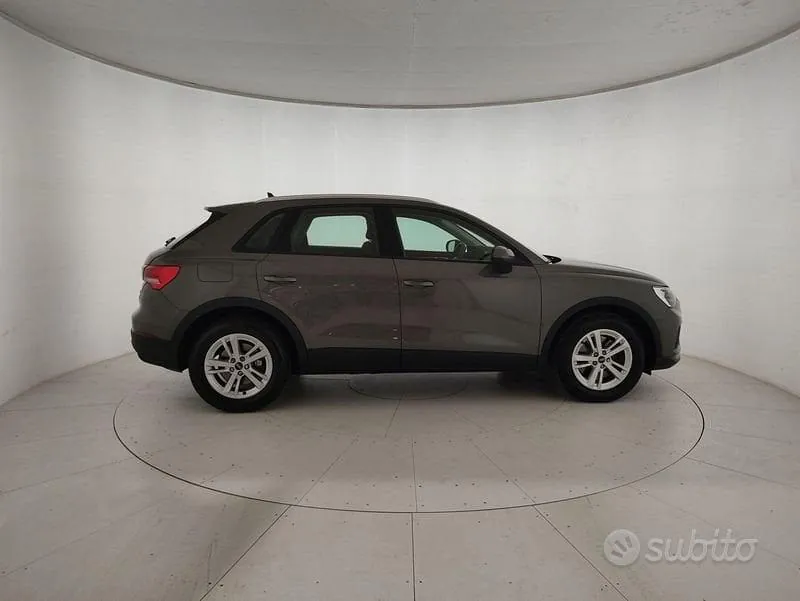 Audi Q3 2022 photo 5