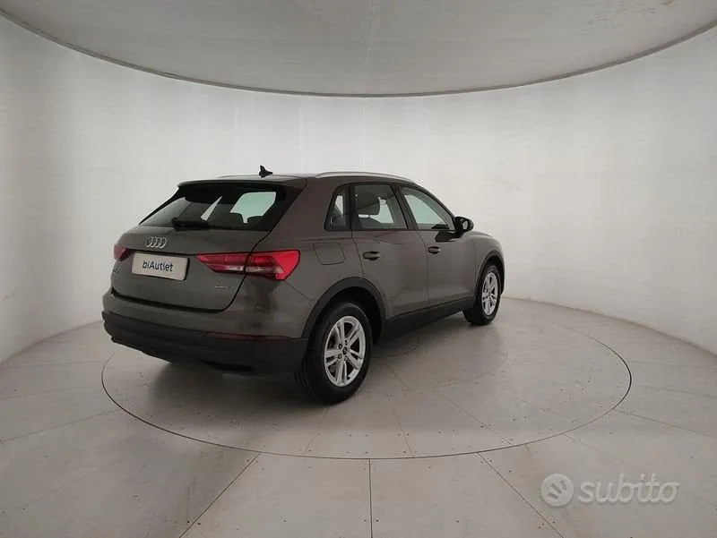 Audi Q3 2022 photo 4