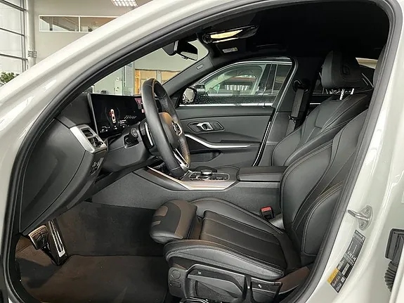BMW 330E 2025 photo 5