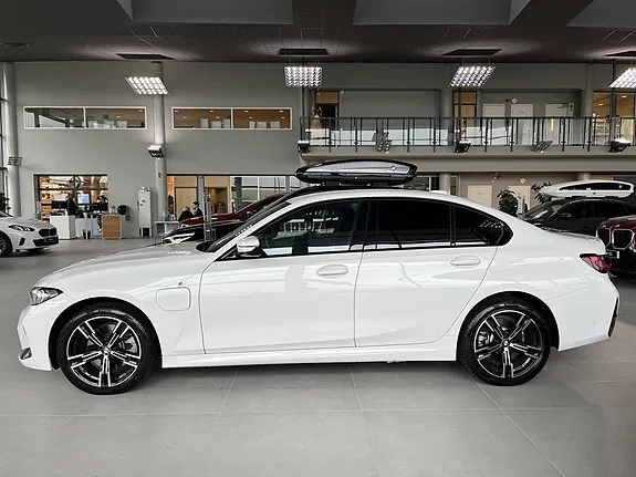 BMW 330E