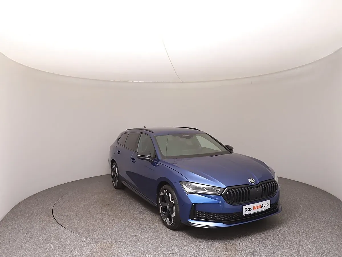 Skoda Superb 2026 photo 2