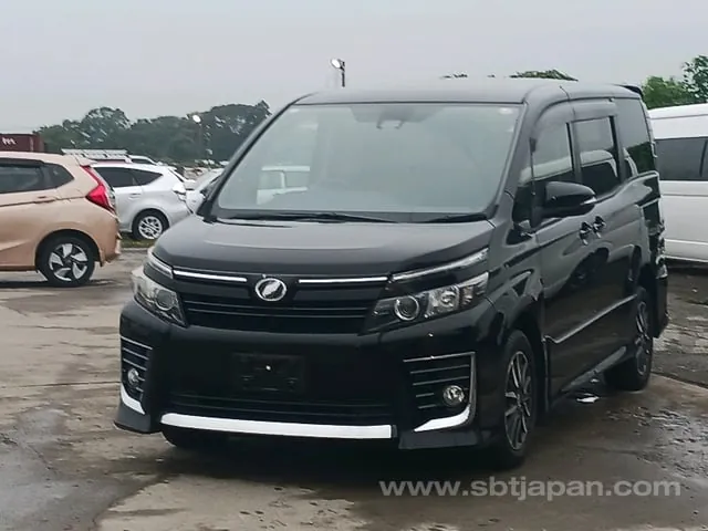Toyota Voxy Zs 2016 photo 3