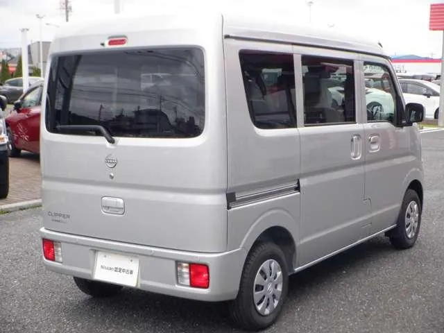 Nissan Nv100 Clipper Van 2026 photo 3