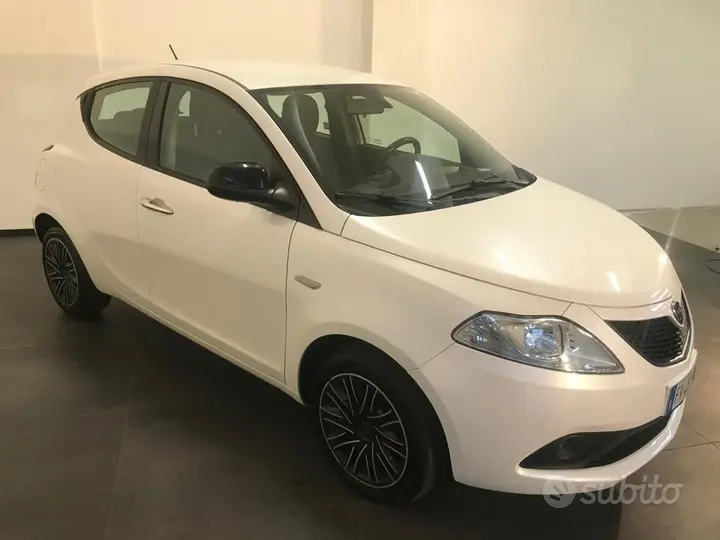 Lancia Ypsilon 2019 photo 3