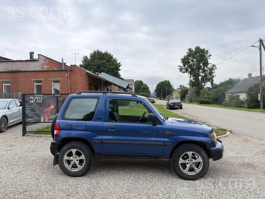 Mitsubishi Pajero Pinin 2001 photo 5