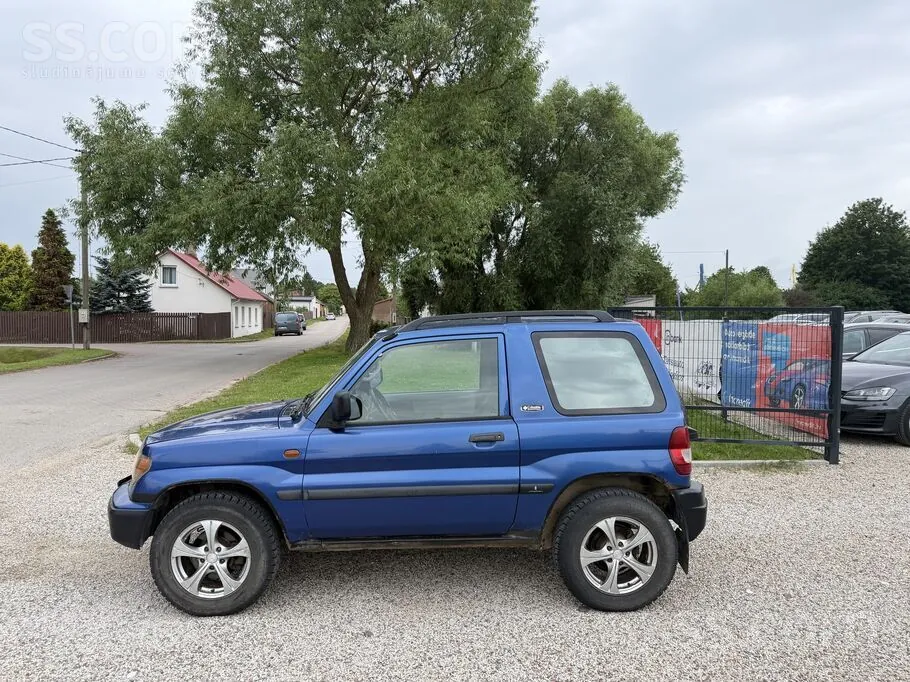 Mitsubishi Pajero Pinin 2001 photo 4