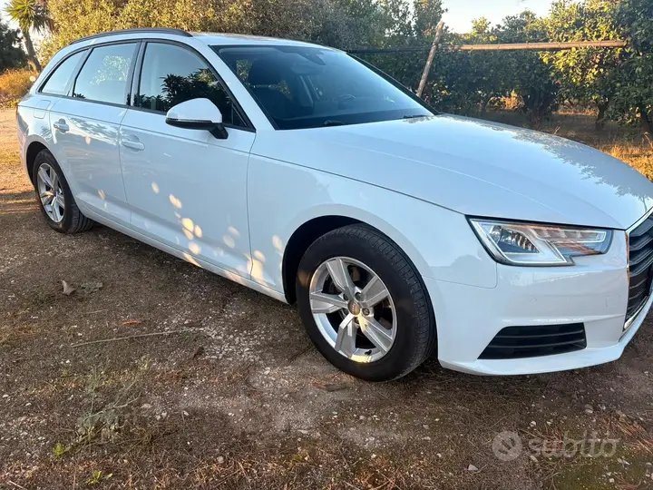 Audi A4 2018 photo 3