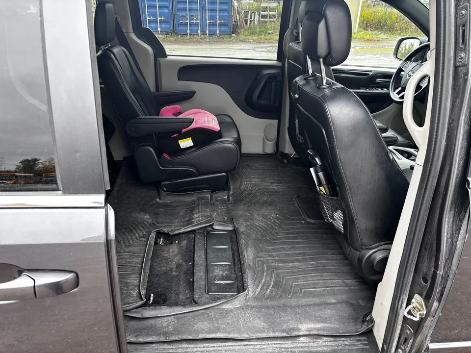 Dodge Grand Caravan 2017 photo 5