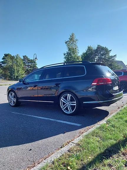 Volkswagen Passat 2011 photo 3