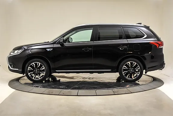 Mitsubishi Outlander 2016 photo 2