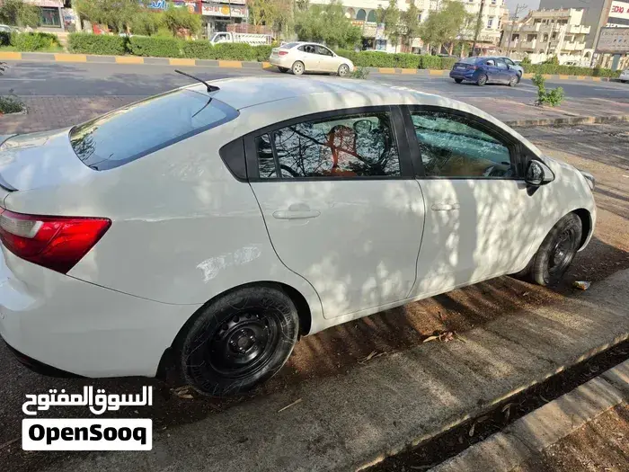 Kia Rio 2013 photo 2
