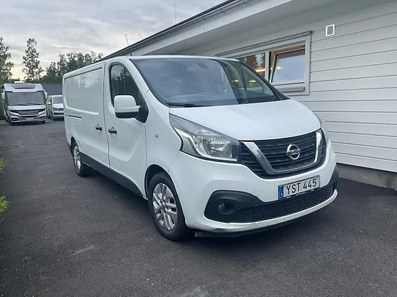 Nissan Nv300