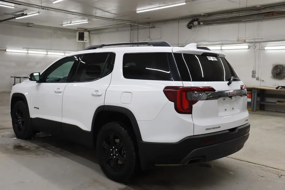 GMC Acadia 2023 photo 5