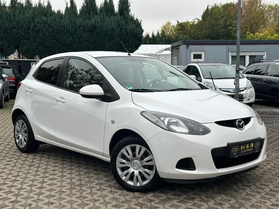 Mazda 2