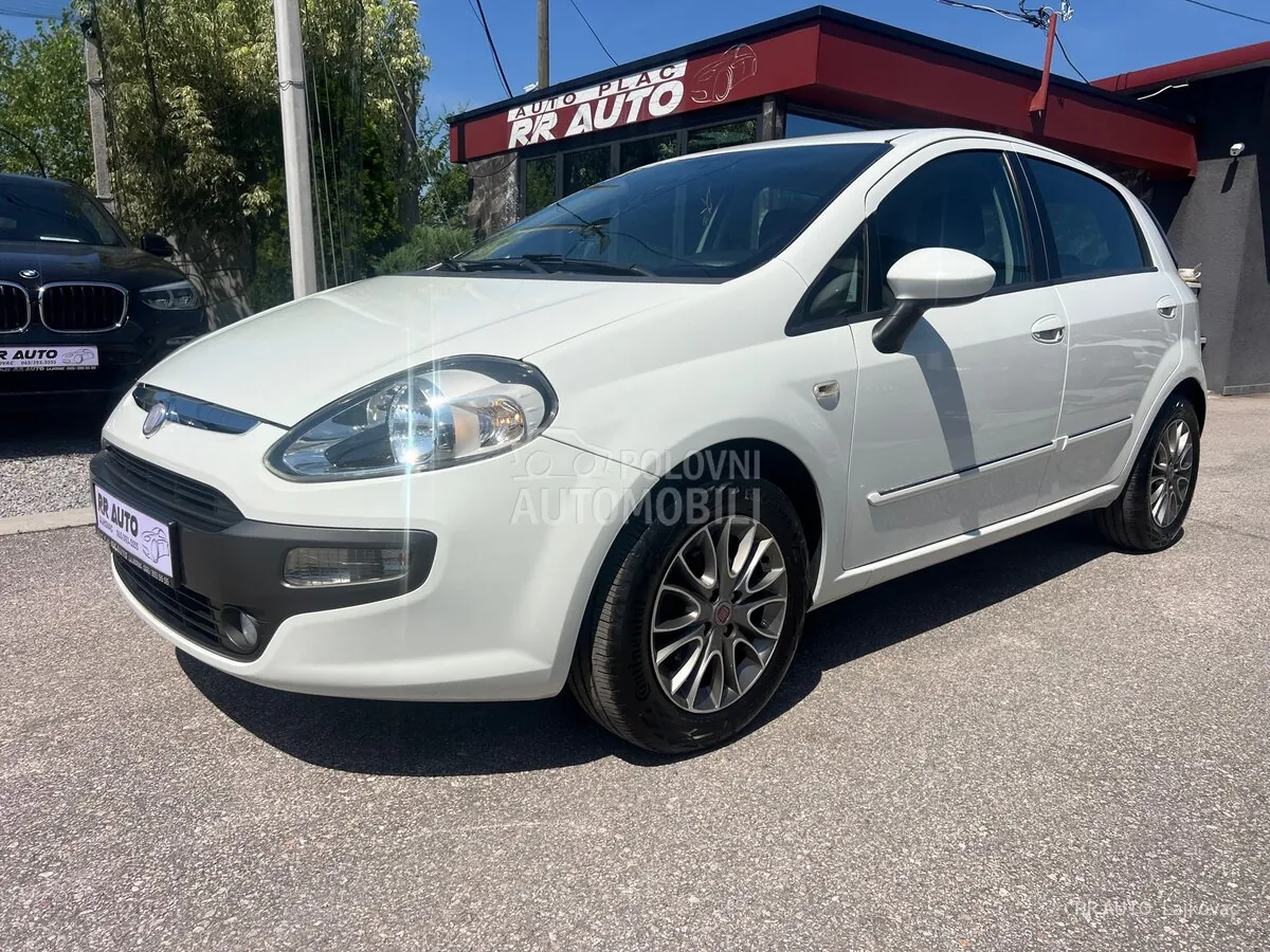 Fiat Punto 2010 photo 4