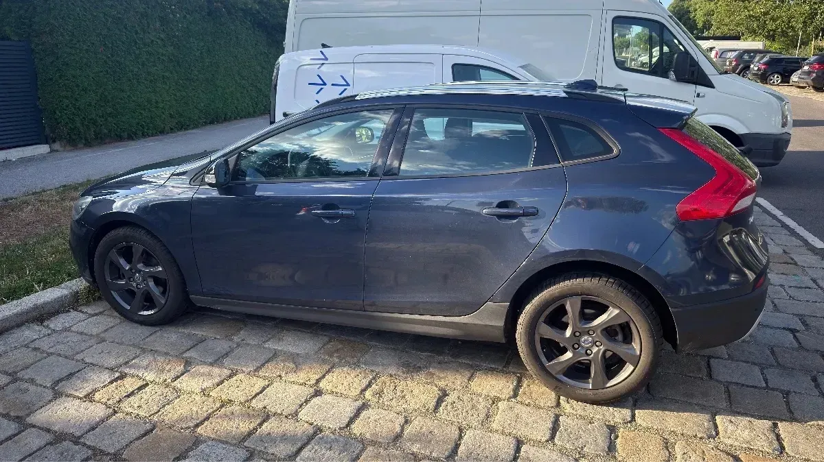 Volvo V40 2015 photo 3