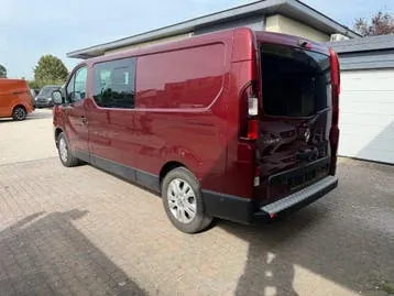 Renault Trafic 2022 photo 2