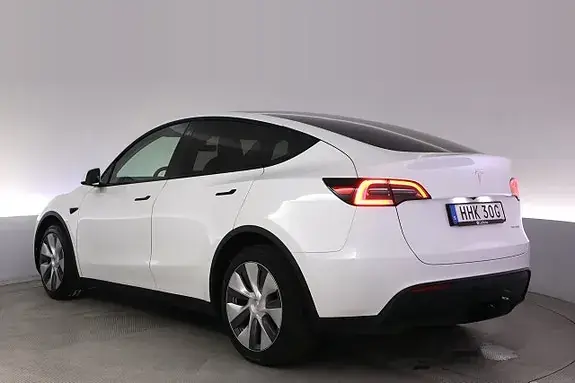 Tesla Model Y 2023 photo 4