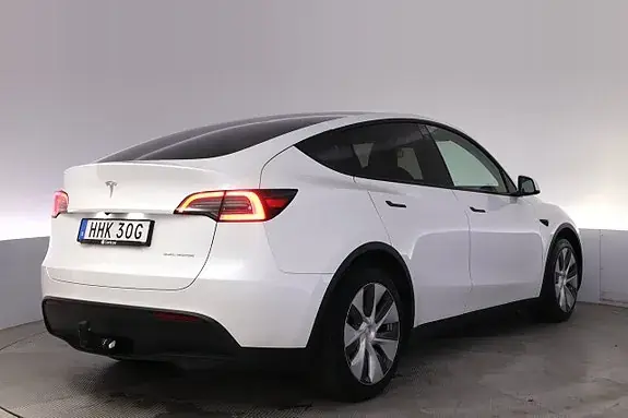 Tesla Model Y 2023 photo 5