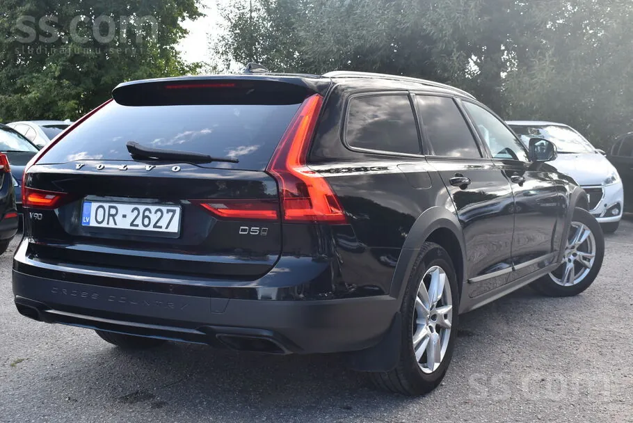 Volvo V90 2017 photo 2