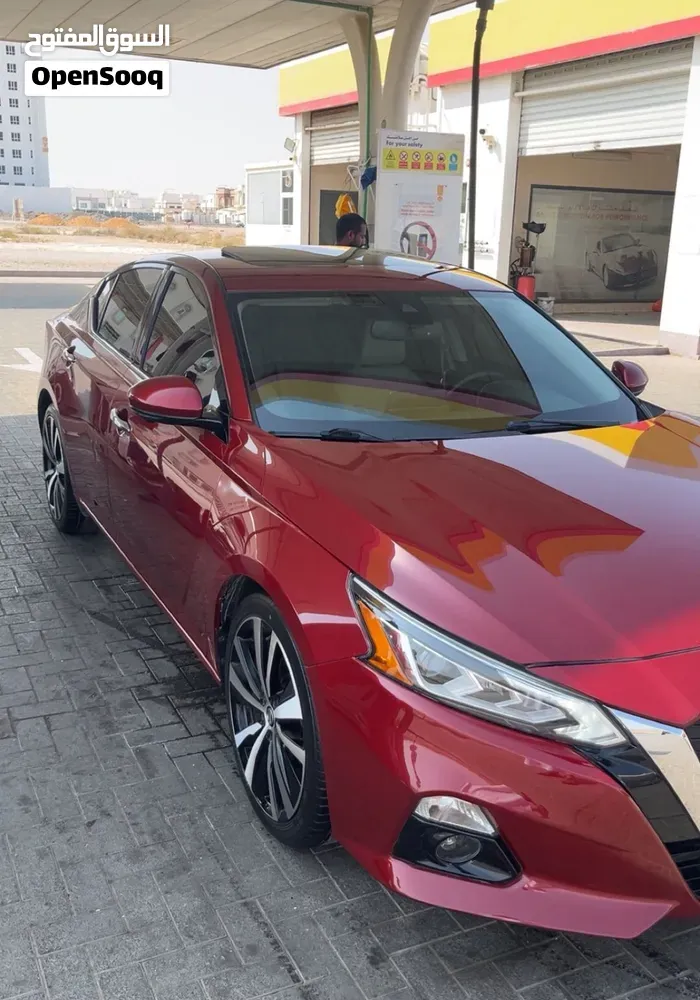Nissan Altima 2019 photo 2