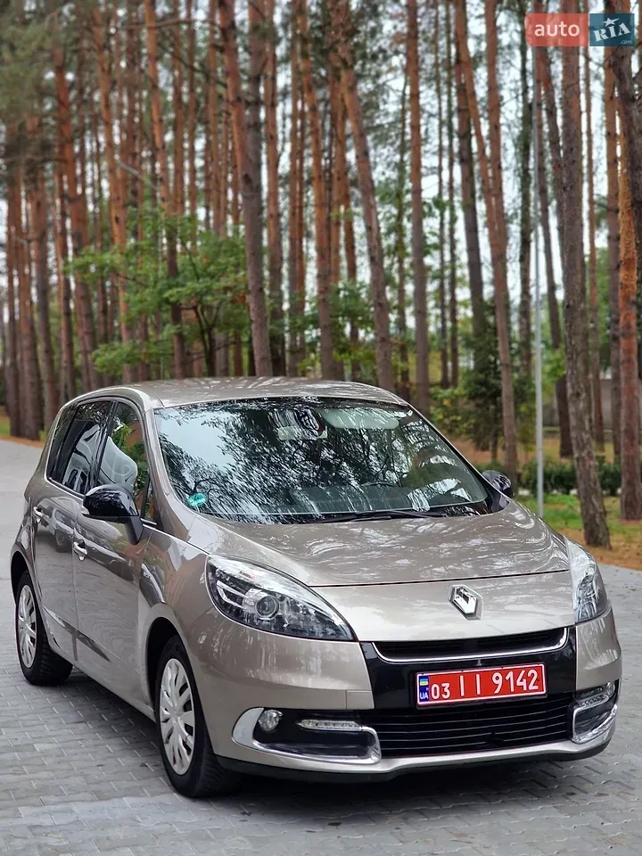 Renault Scenic 2012 photo 5