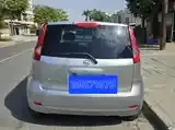 Nissan Note 2010 photo 3
