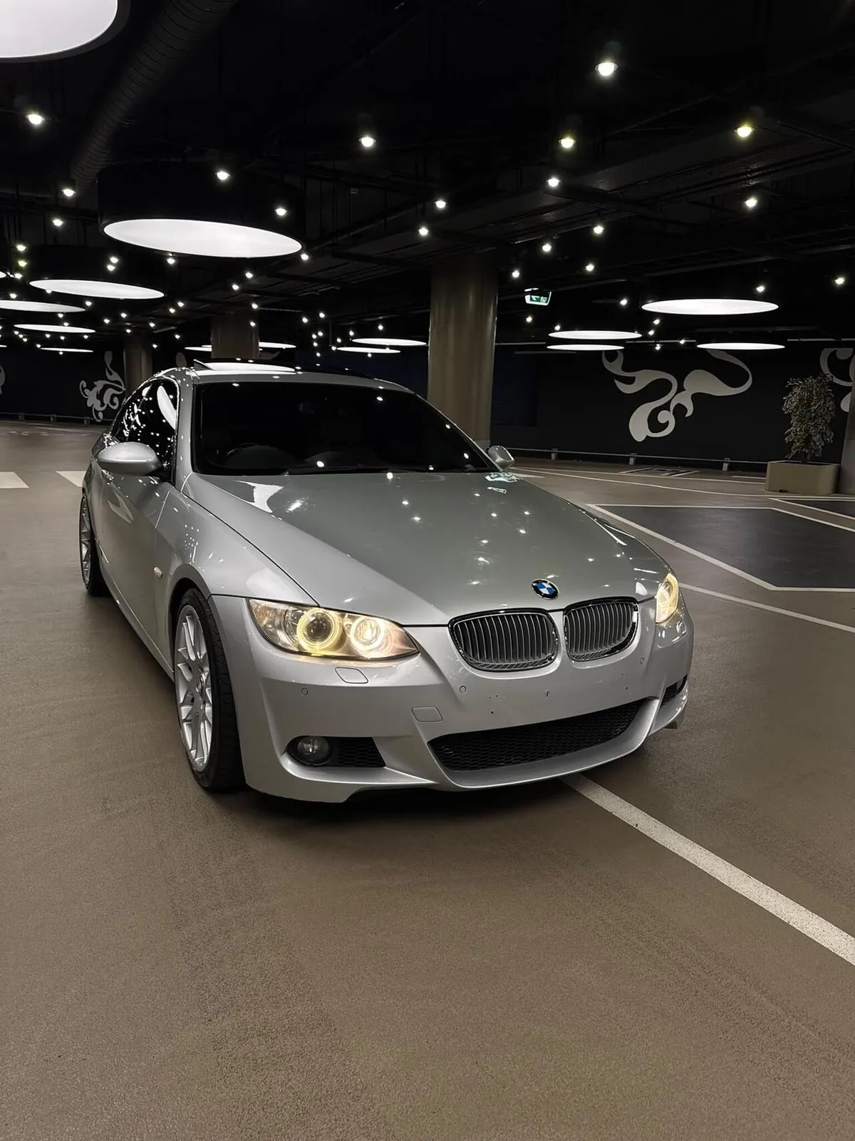 BMW 3 Series 2008 photo 2