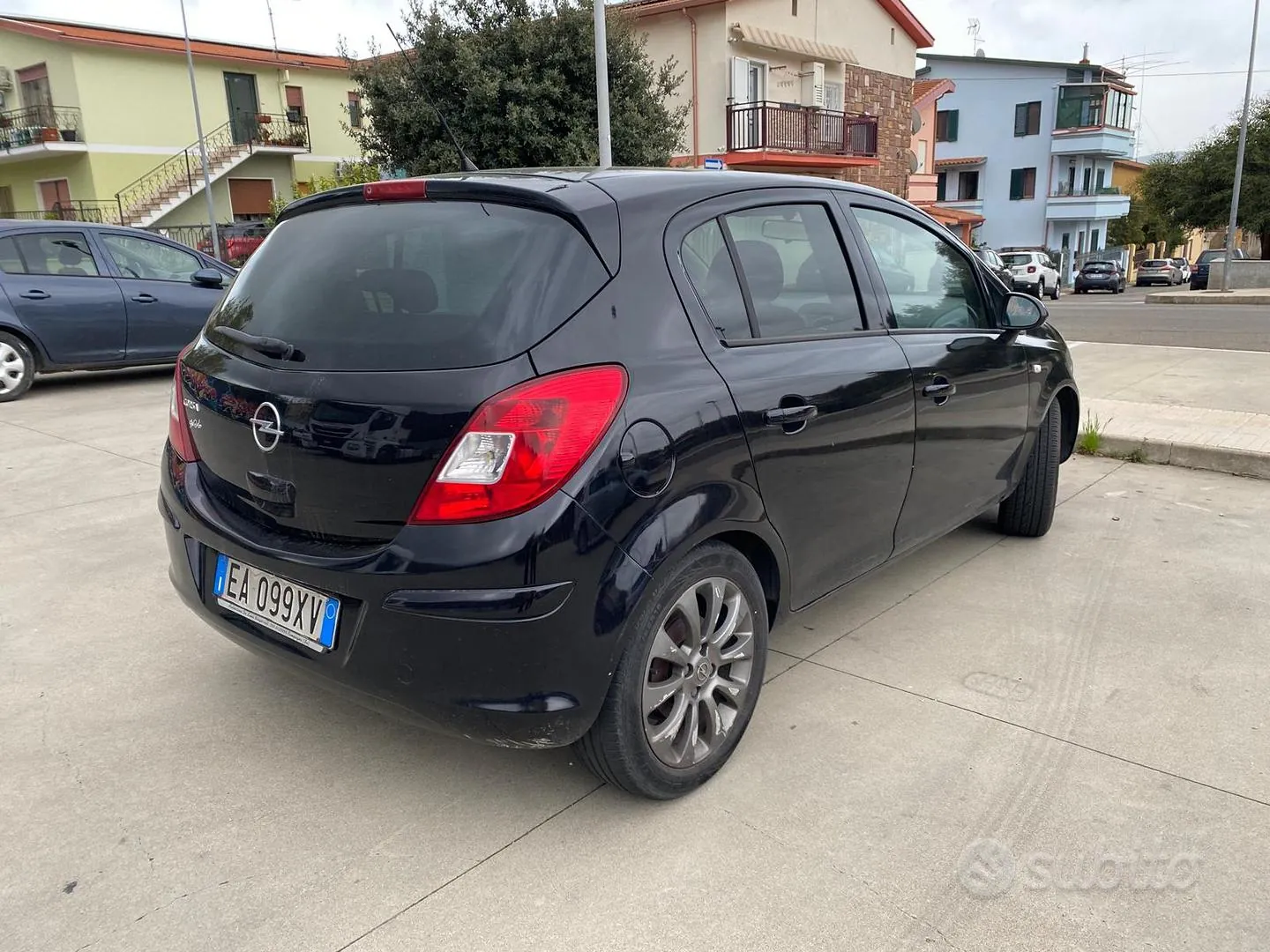 Opel Corsa D 2010 photo 2