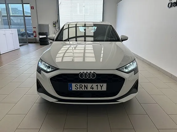 Audi A3 2026 photo 2