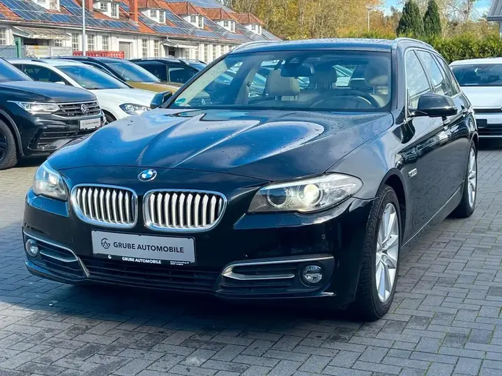 BMW 520I
