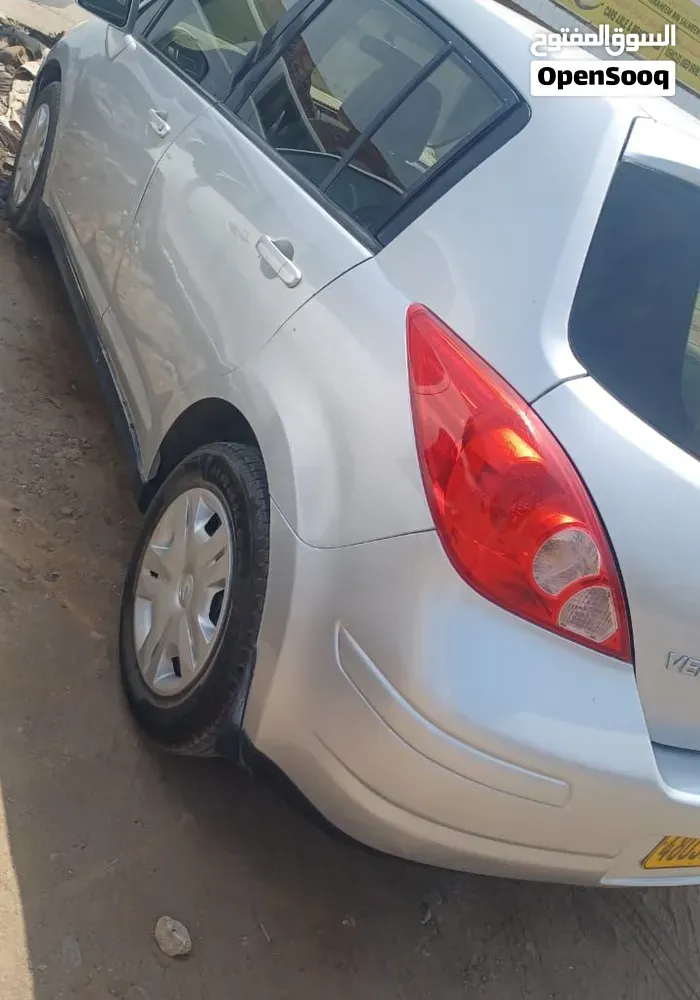 Nissan Tiida
