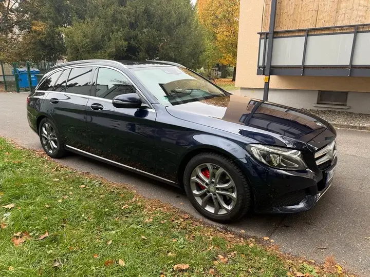Mercedes-Benz C220 D