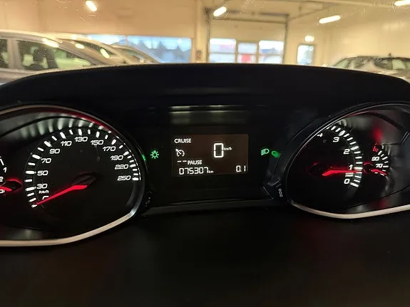 Peugeot 308 2017 photo 3