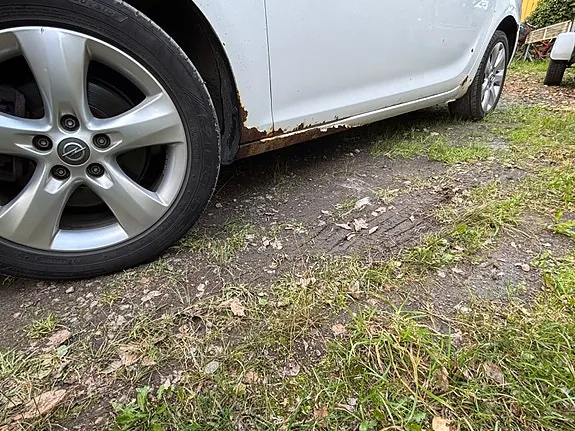 Opel Astra 2011 photo 4