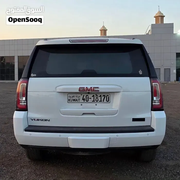 GMC Yukon 2016 photo 2